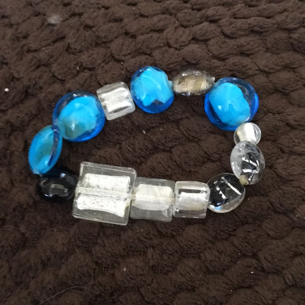 Stunning ladies glass bracelet
